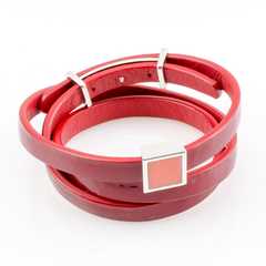 Women's Red Lacquered Genuine Leather Bracelet with Coral Tetragon Silver Charm | T04RDL3